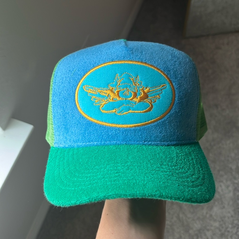 Trucker Hat. Boys Lie.